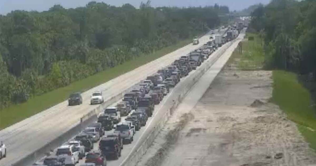 Vehicle Fire Shuts Down All Lanes on Florida's Turnpike in Palm Beach County